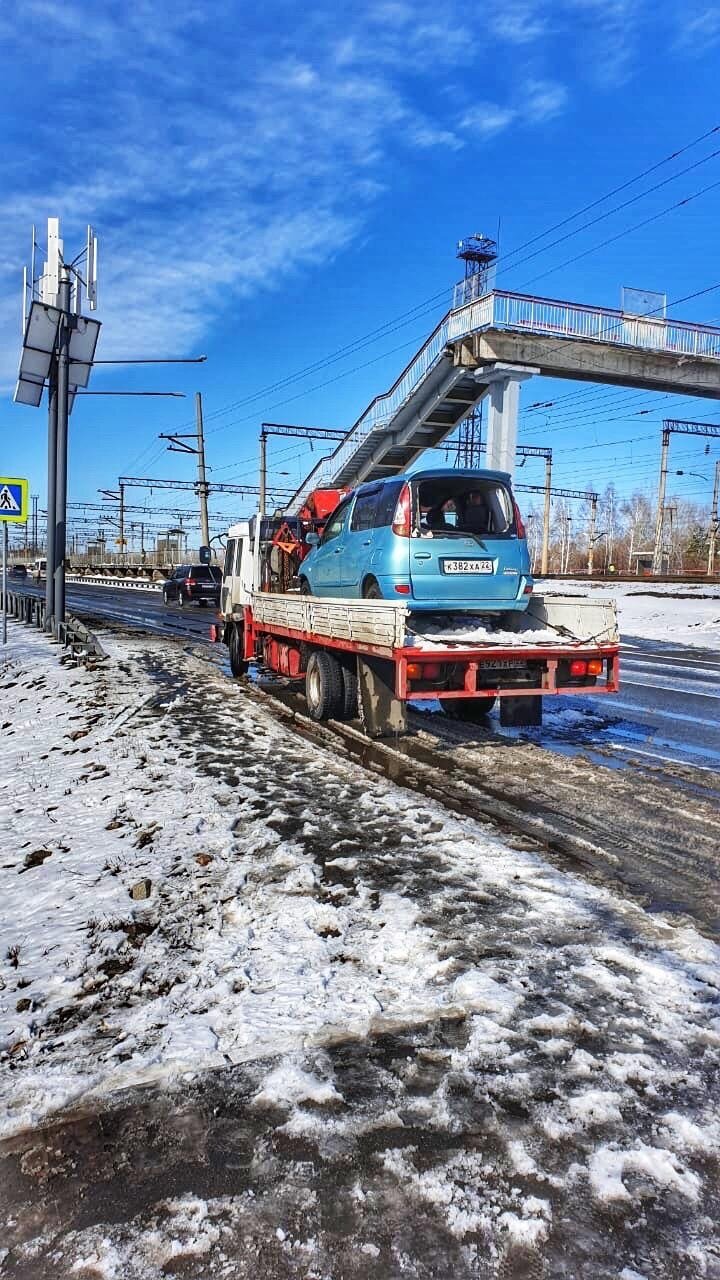 Эвакуатор с манипулятором для легковых авто