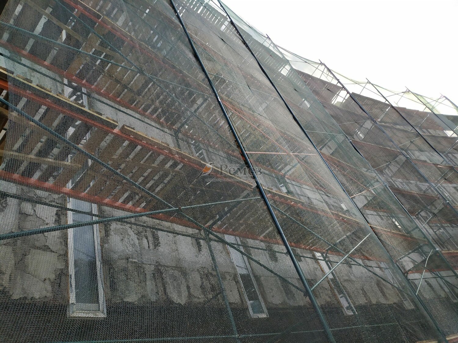 Аренда облегченных рамных фасадных лесов ЛРСП-30