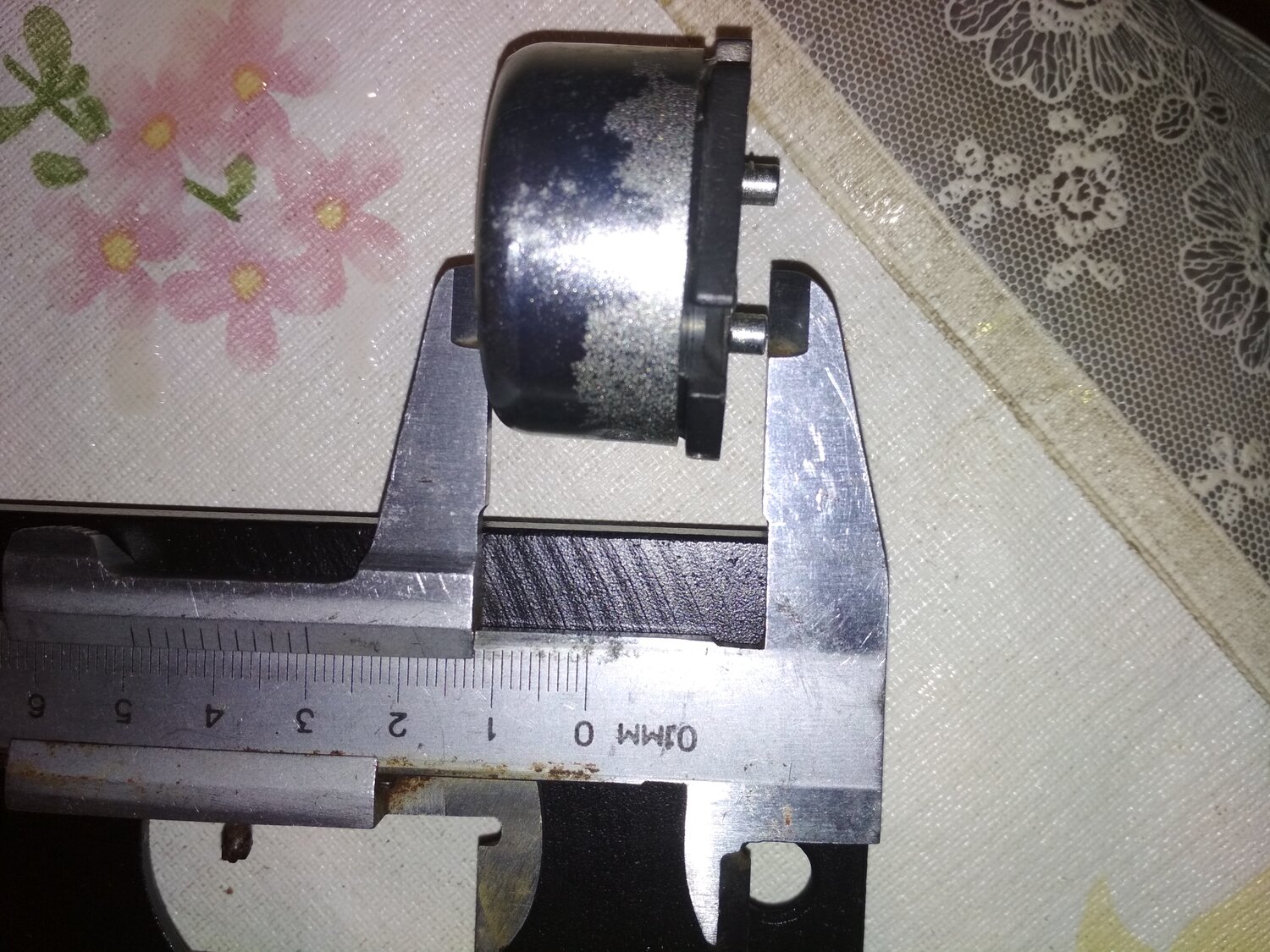 Монтаж броненакладки на дверной замок