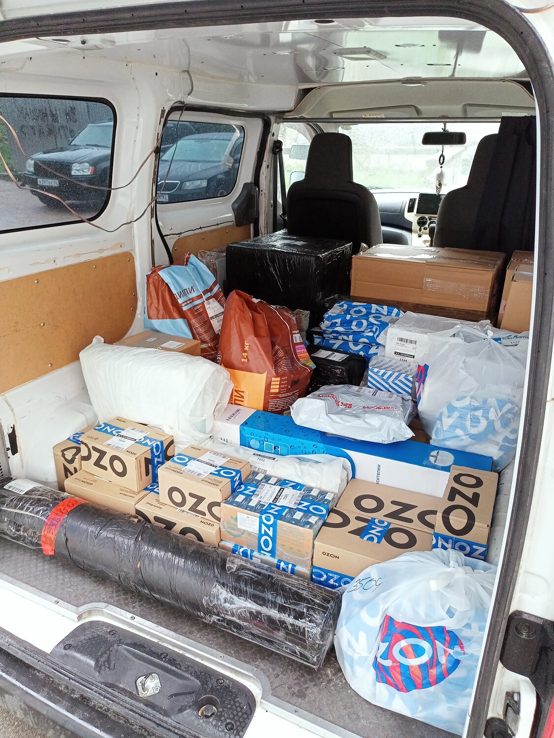 Услуги курьера на легковом авто